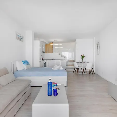 Appartamento Stylish In Cabopino, *