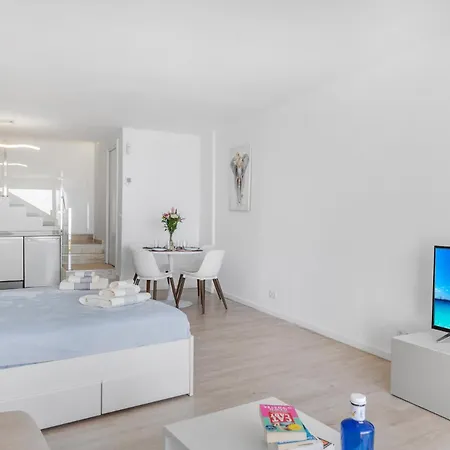 Stylish In Cabopino,